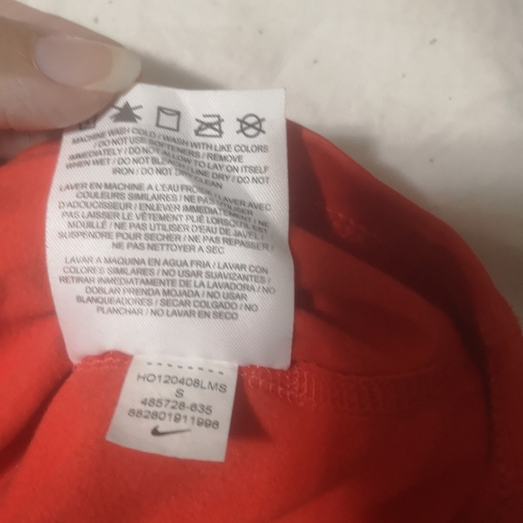 Small Nike dri-fit zip top - Picture 6 of 8